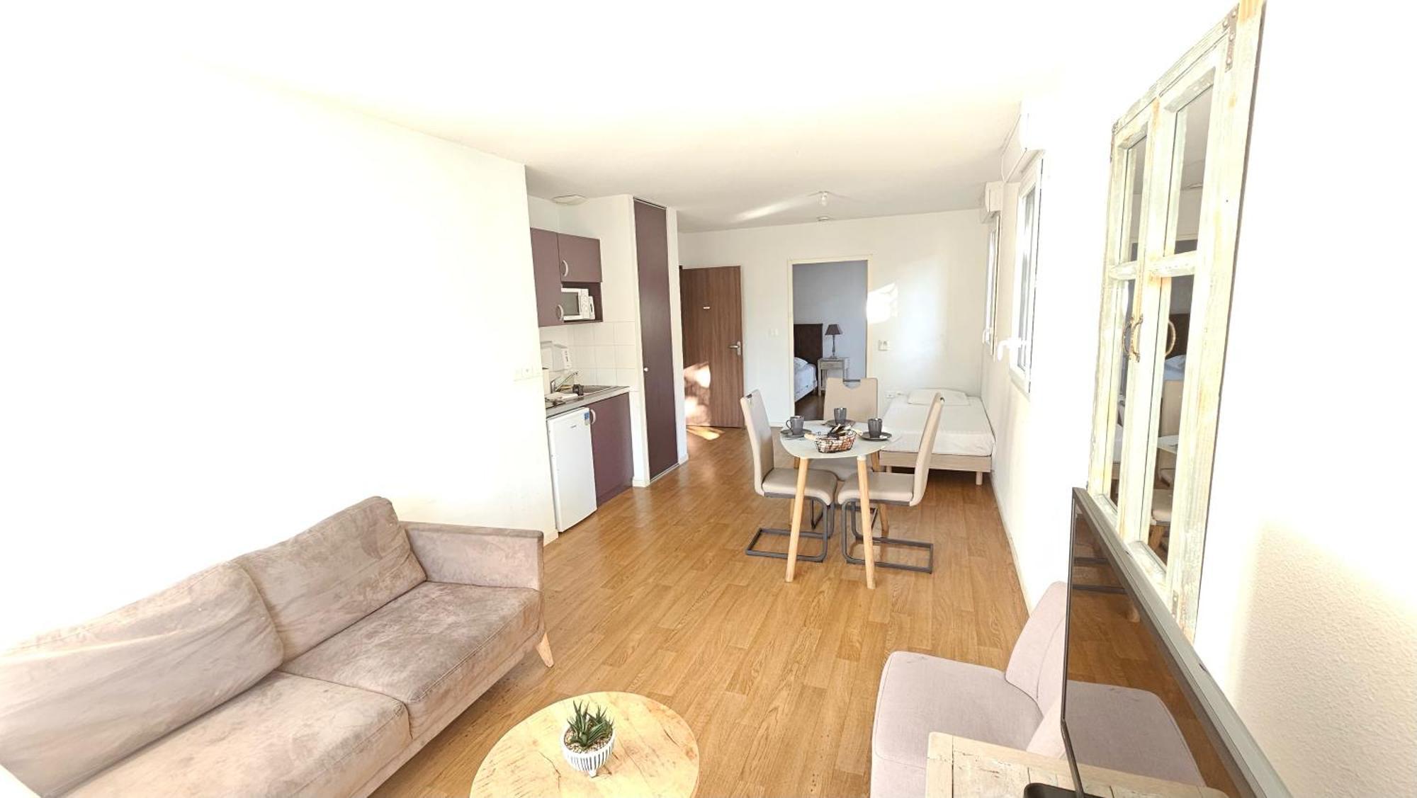 Zenao Appart'Hotel Невер Екстер'єр фото