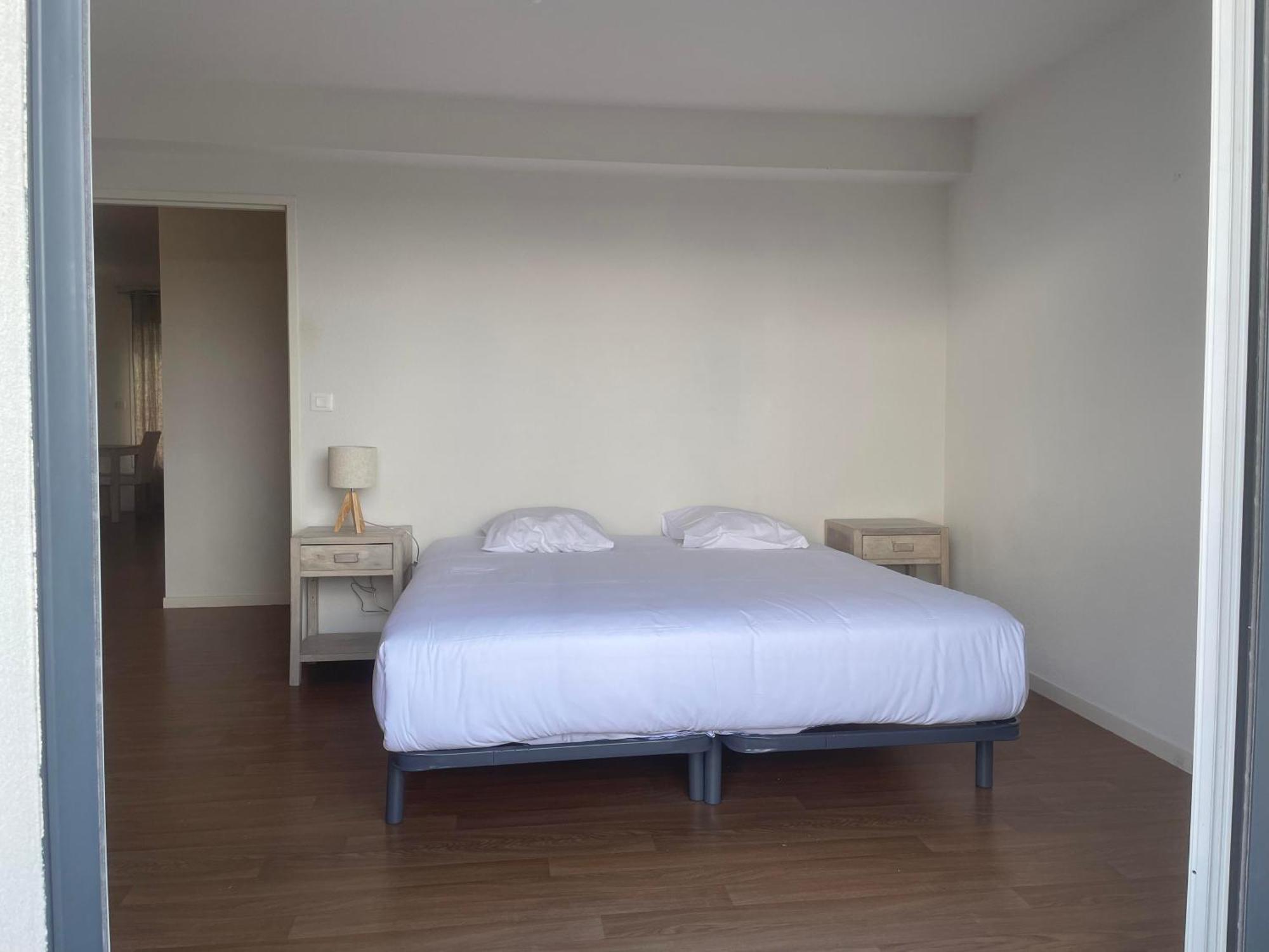 Zenao Appart'Hotel Невер Екстер'єр фото
